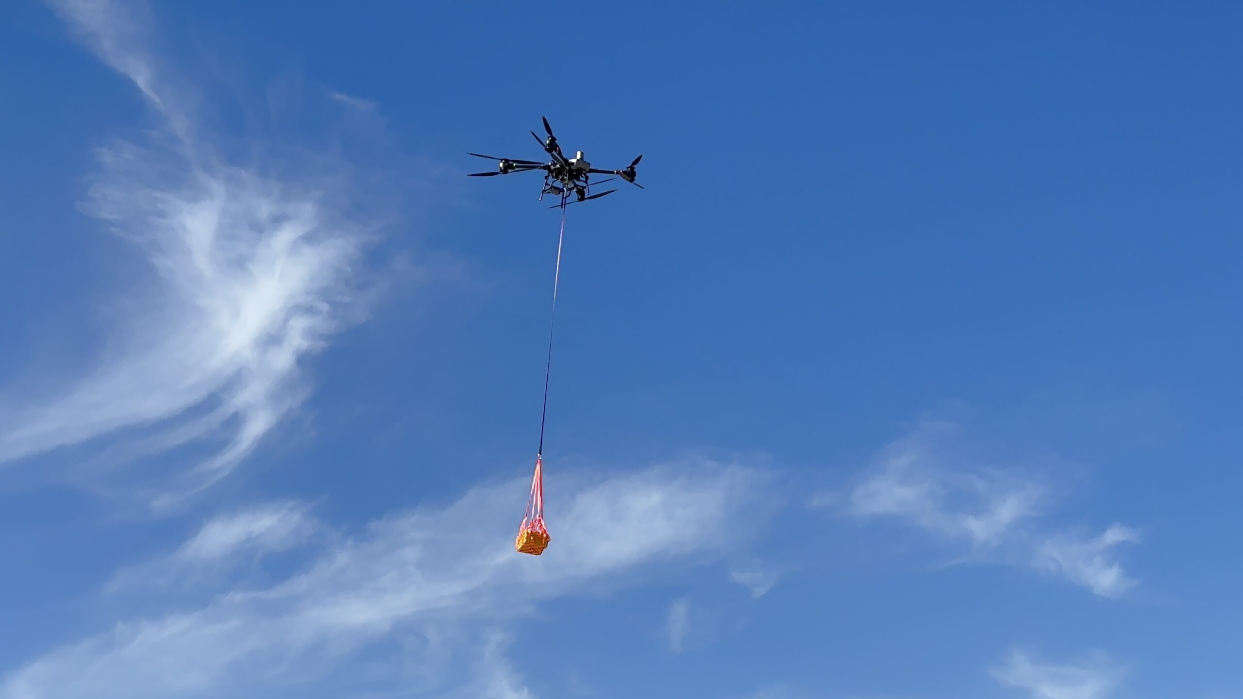 無人航空機